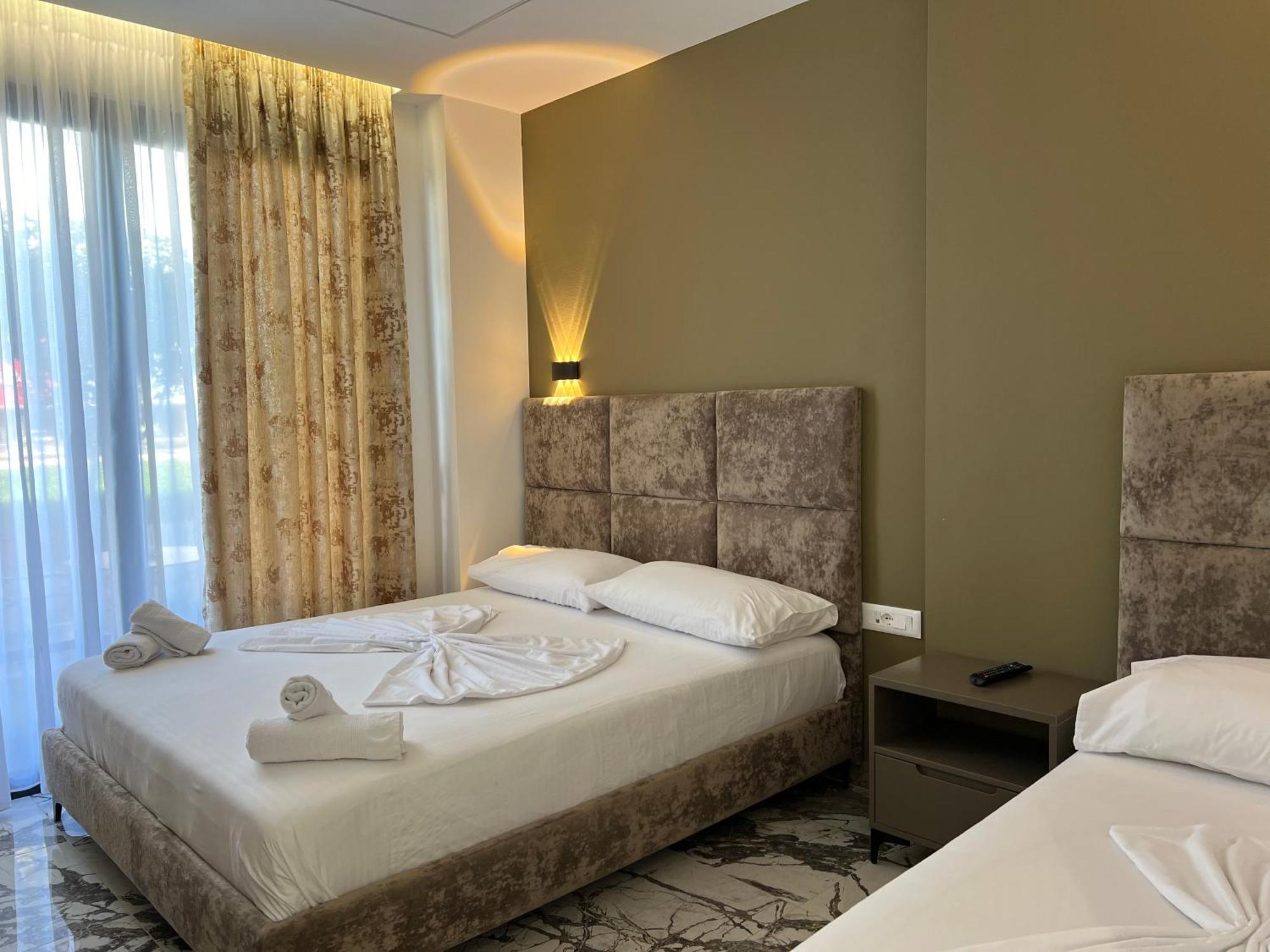 Poseidon Hotel 2 Ксамил Екстериор снимка